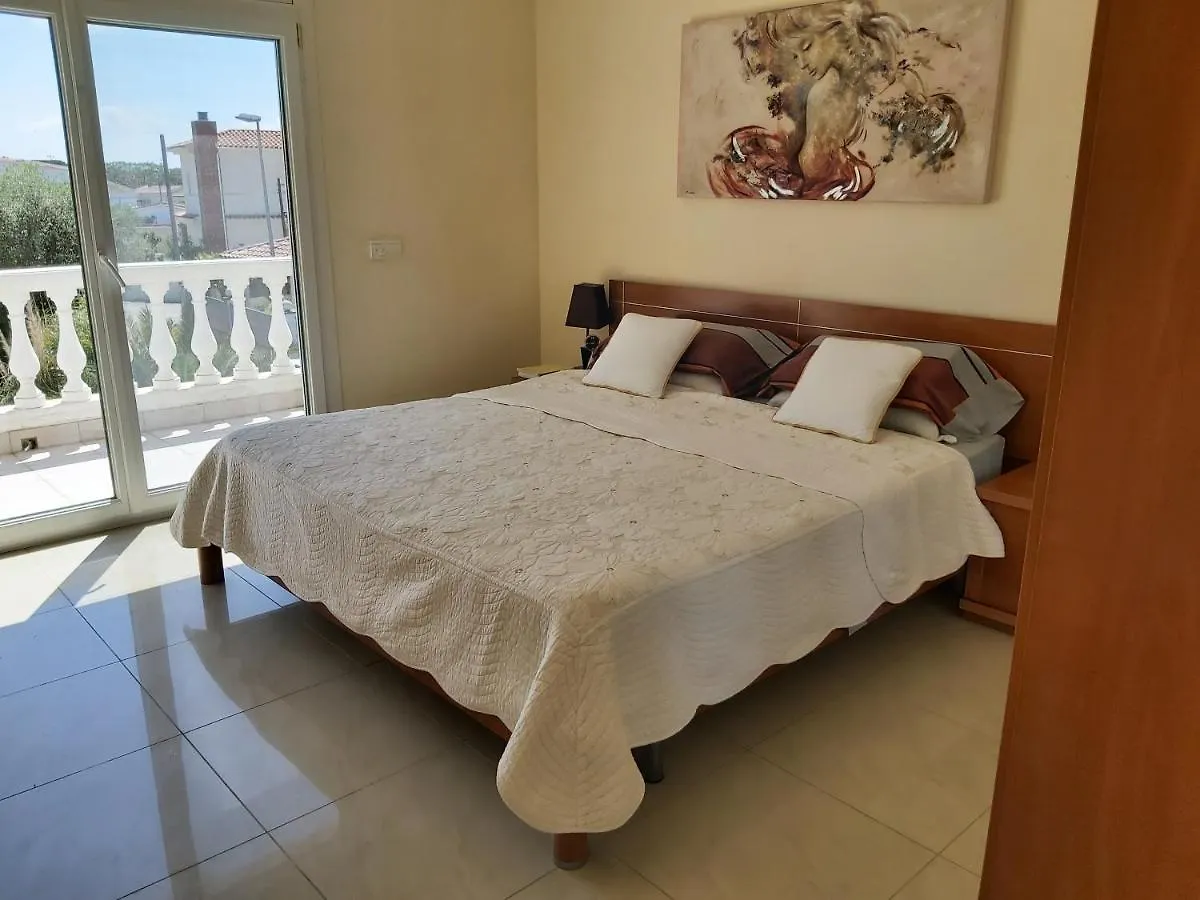 Casa Amb Piscina Privada Villa Empuriabrava Spain